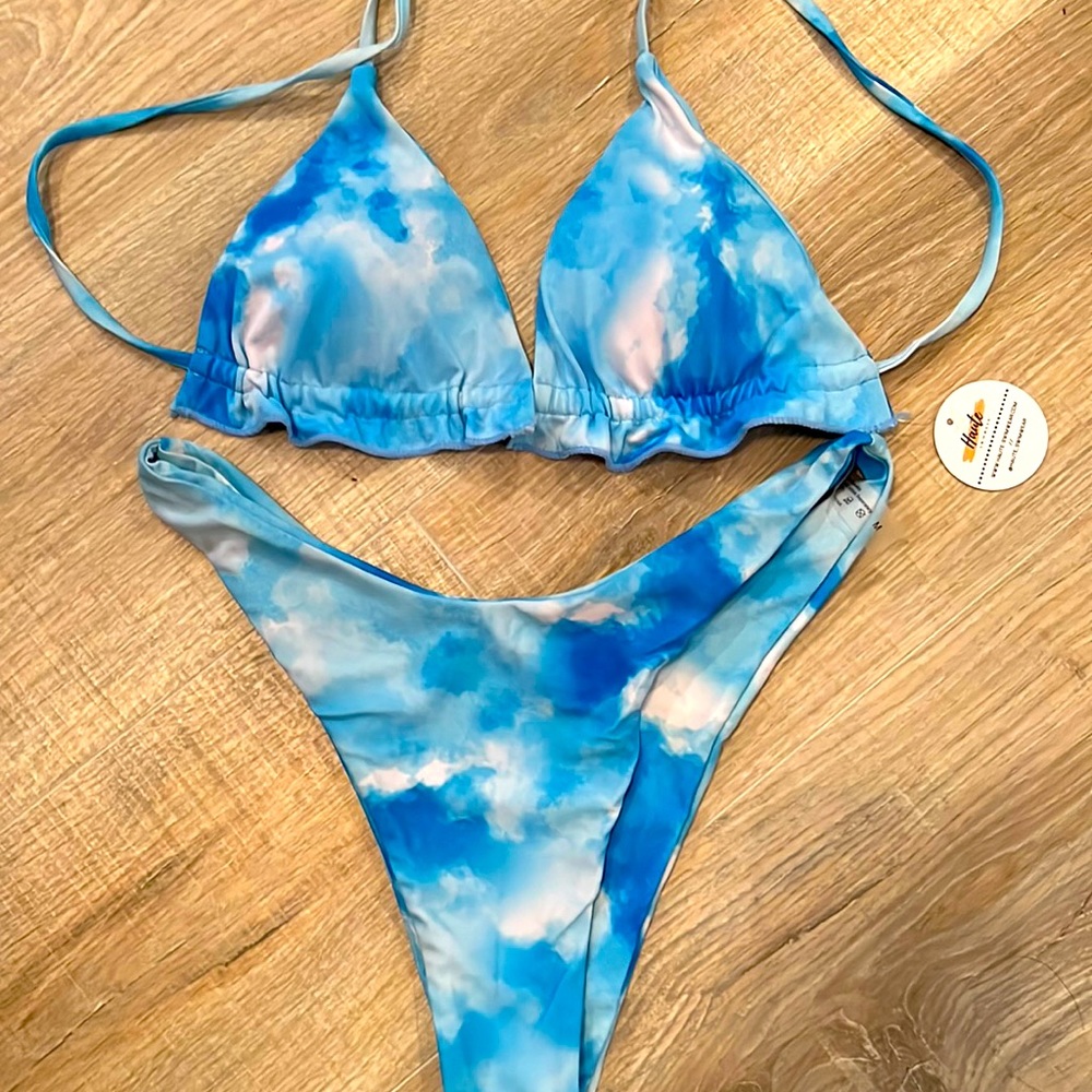 2 piece swimsuit blue tie-dye size M NWT